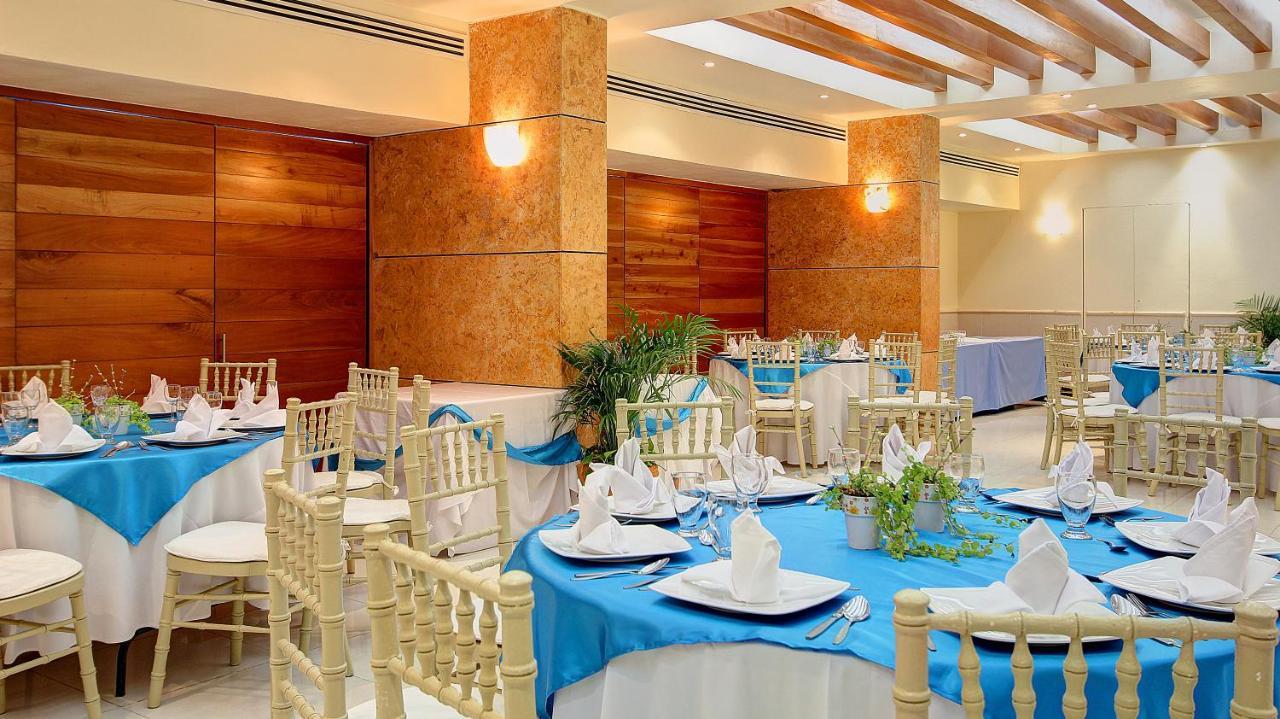 Fiesta Inn Villahermosa Cencali מראה חיצוני תמונה