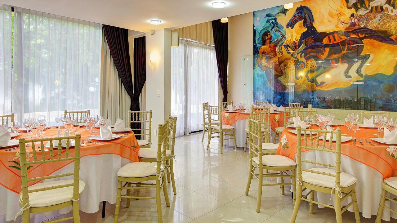 Fiesta Inn Villahermosa Cencali מראה חיצוני תמונה