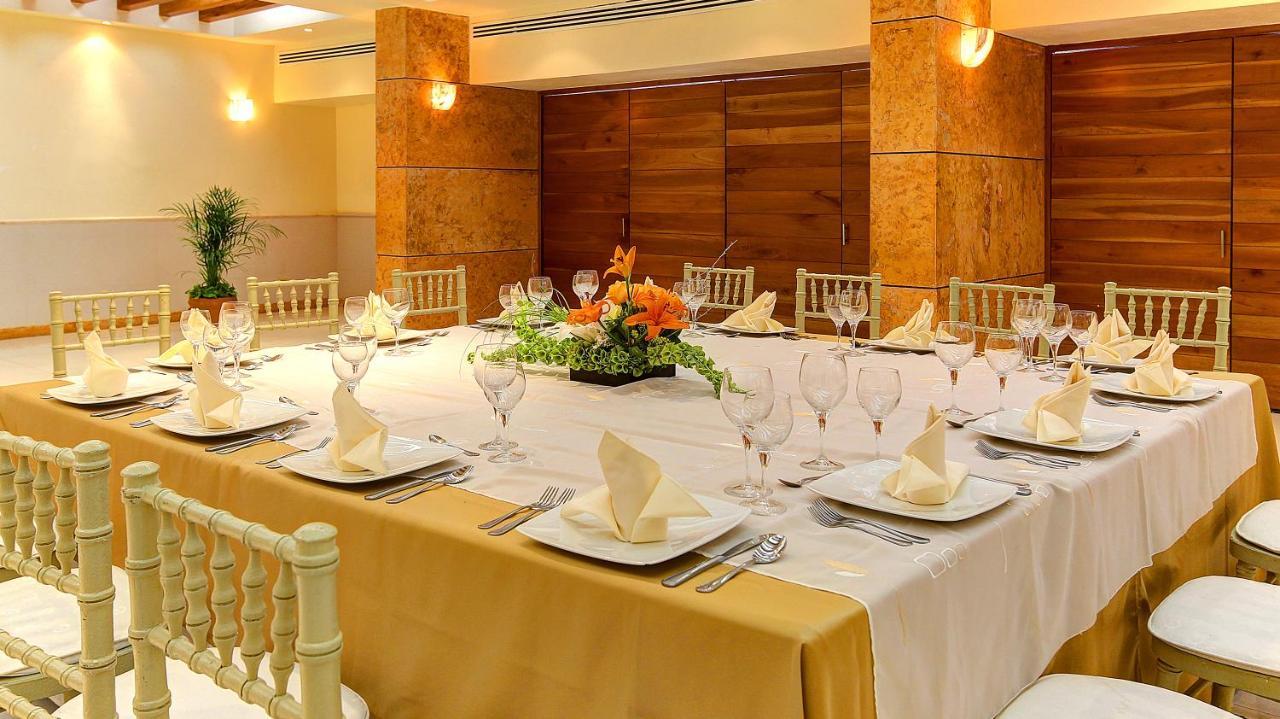 Fiesta Inn Villahermosa Cencali מראה חיצוני תמונה