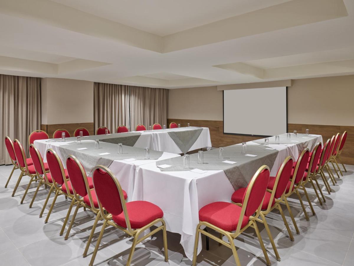 Fiesta Inn Villahermosa Cencali מראה חיצוני תמונה