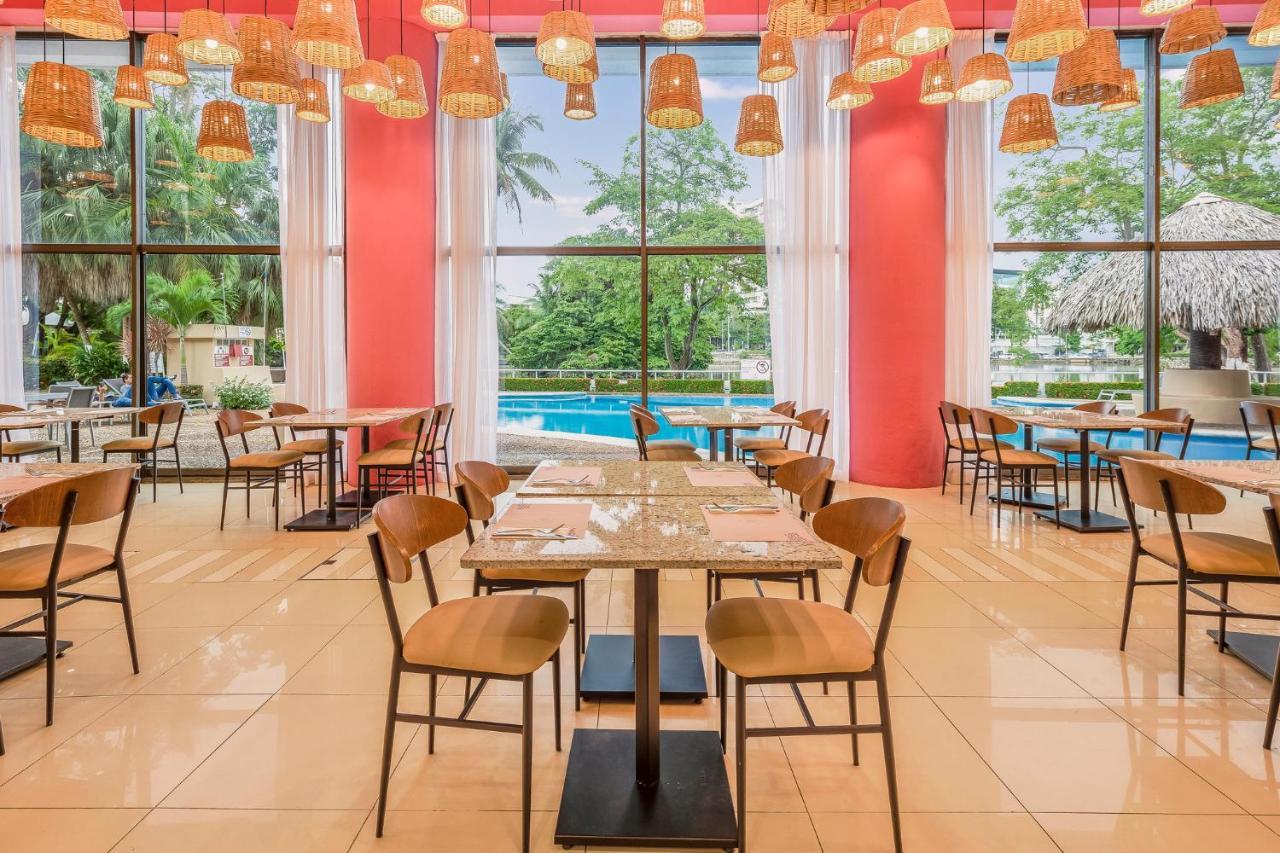 Fiesta Inn Villahermosa Cencali מראה חיצוני תמונה